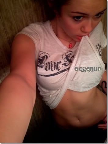 Miley Cyrus advertises using sexting
