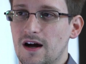 Snowden defects to Russia snowed in 300x225 Snowden defects to Russia